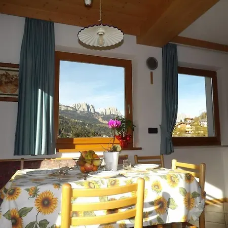 Ciasa Gran Panorama Lägenhet Moena